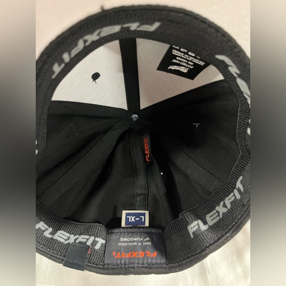 Milwaukee FlexFit Black Fitted Baseball Cap, L/XL - Picture 5 of 9